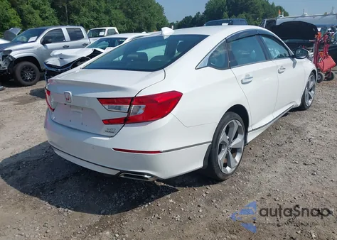 2019 Honda Accord Touring 2.0T from USA, damaged, VIN 1HGCV2F94KA017625
